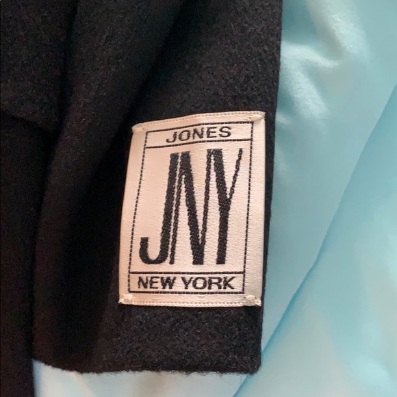 Coat - Picture 3 of 5